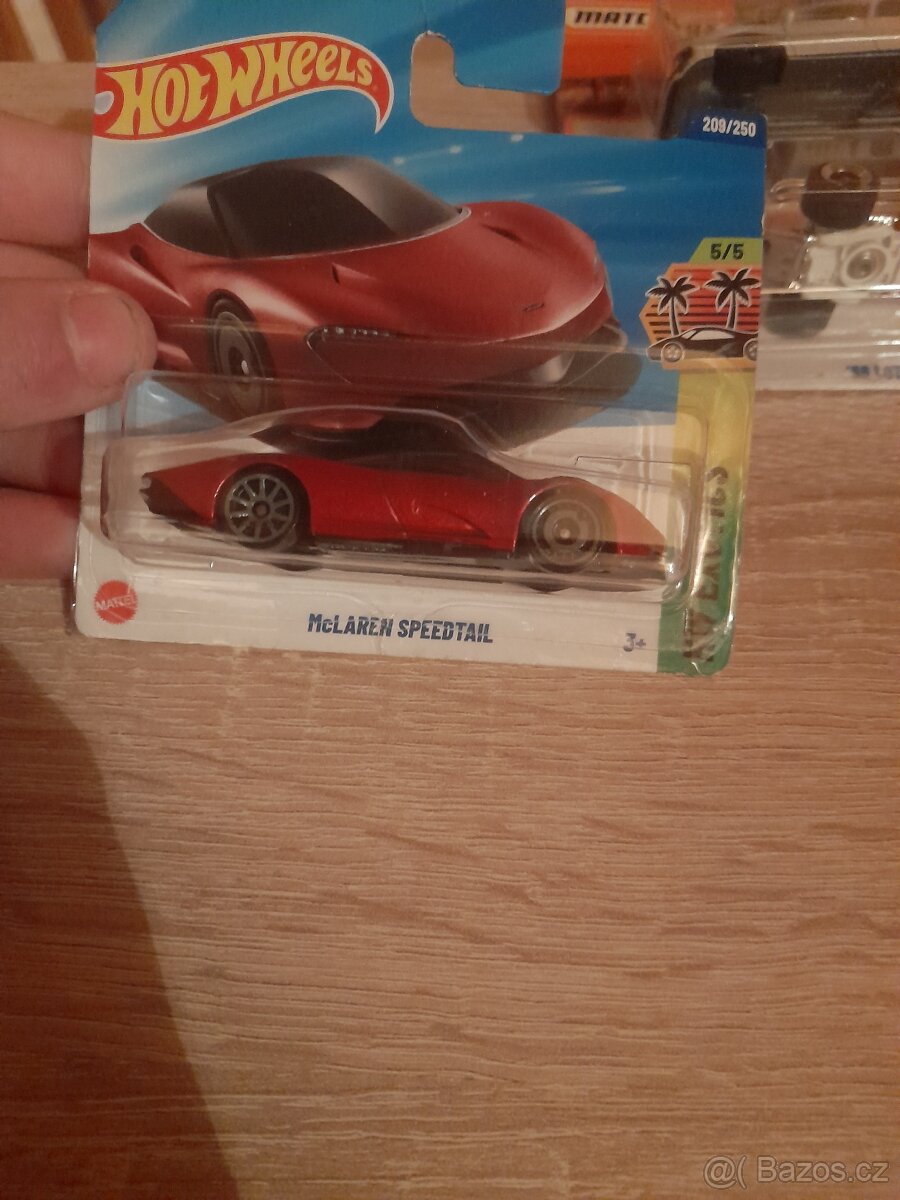 Prodam autíčko hot wheels/ matchbox - 9
