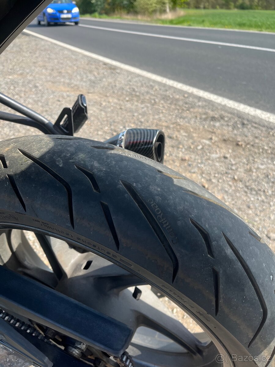 Honda CBR 125R - 9