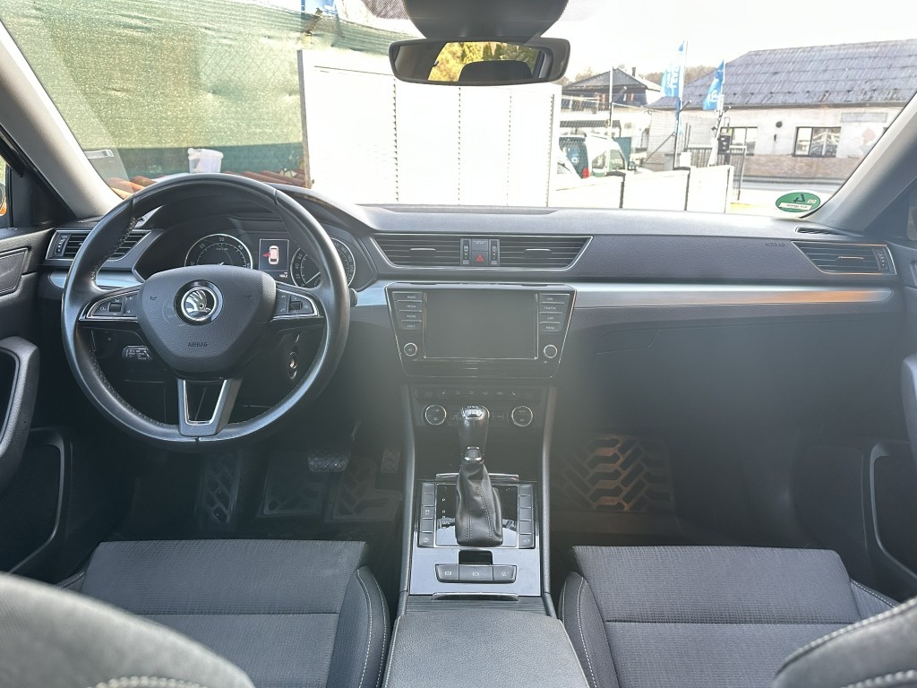 Škoda Superb 2.0 TDi 140kW 4x4 serviska - 9