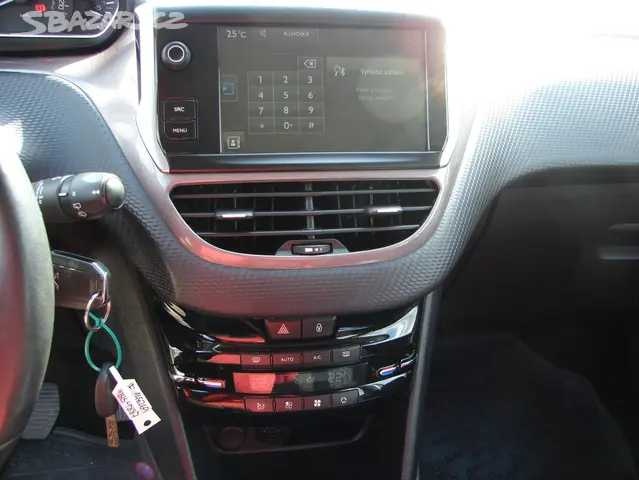 Peugeot 2008 1.4 HDI r.v.2015 2.Maj.serv.kníž.DPH - 9