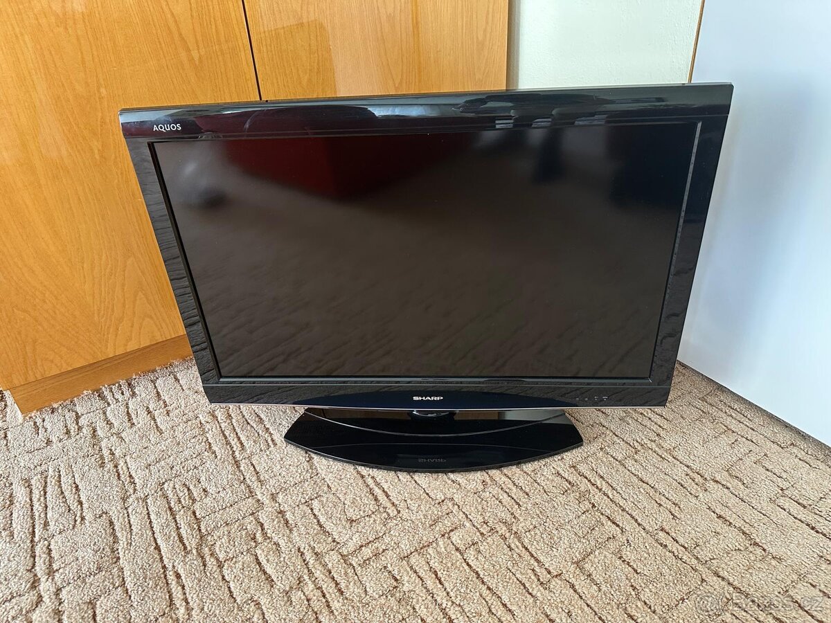 Televize SHARP + Set-top box - 9