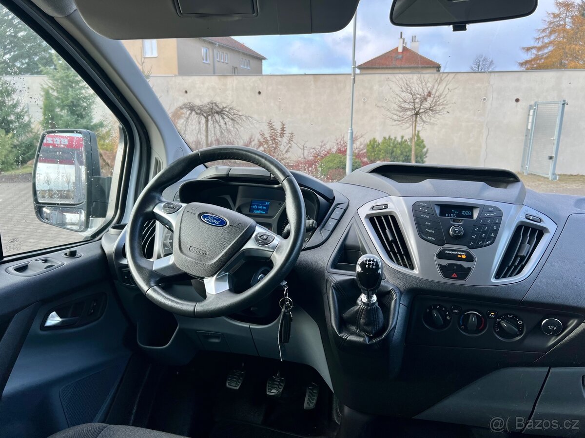 Ford Transit Custom Variobus 2,2 TDCi 92kW 9 míst - 9