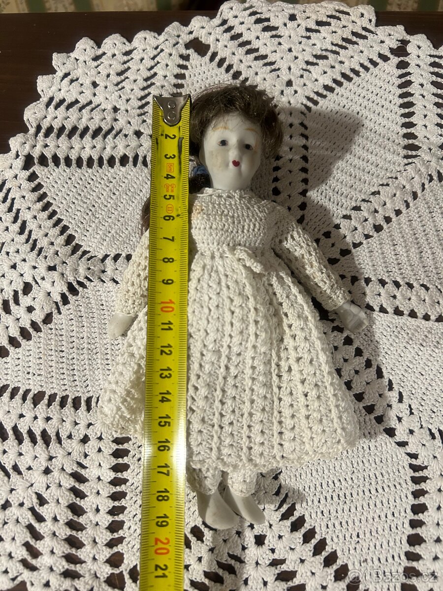 Malá Starožitná panenka s kočárkem - 9