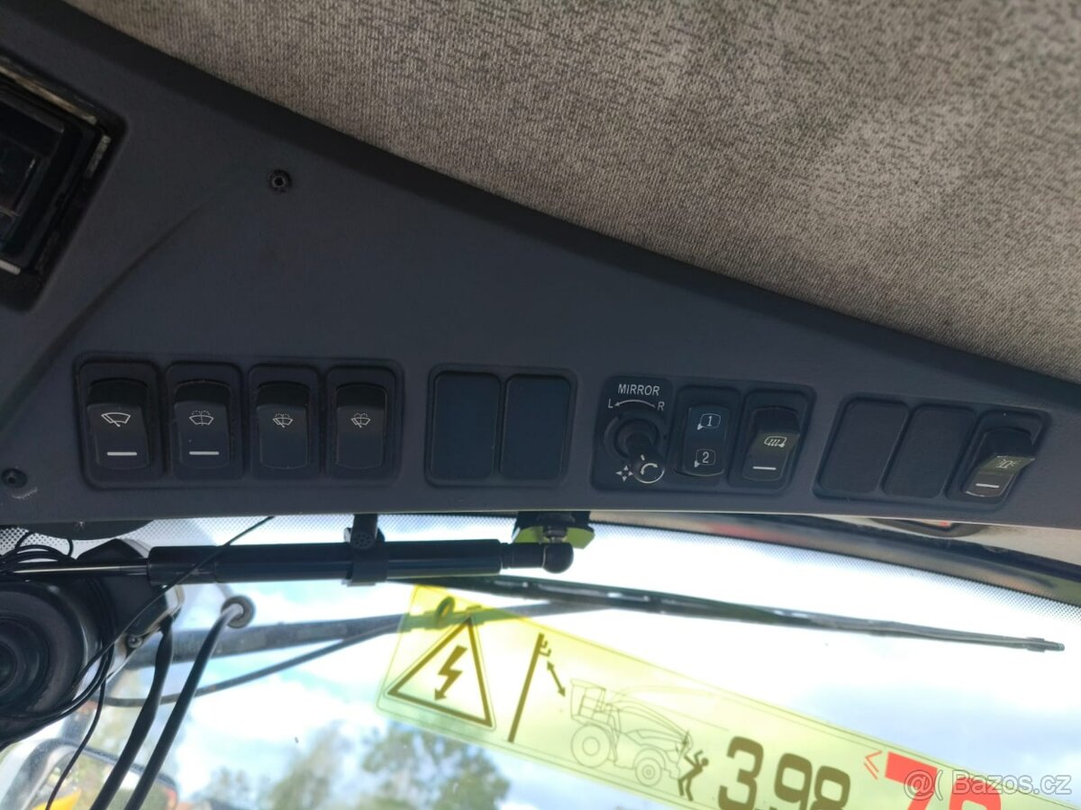 Sklízecí řezačka New Holland FR850 - 9