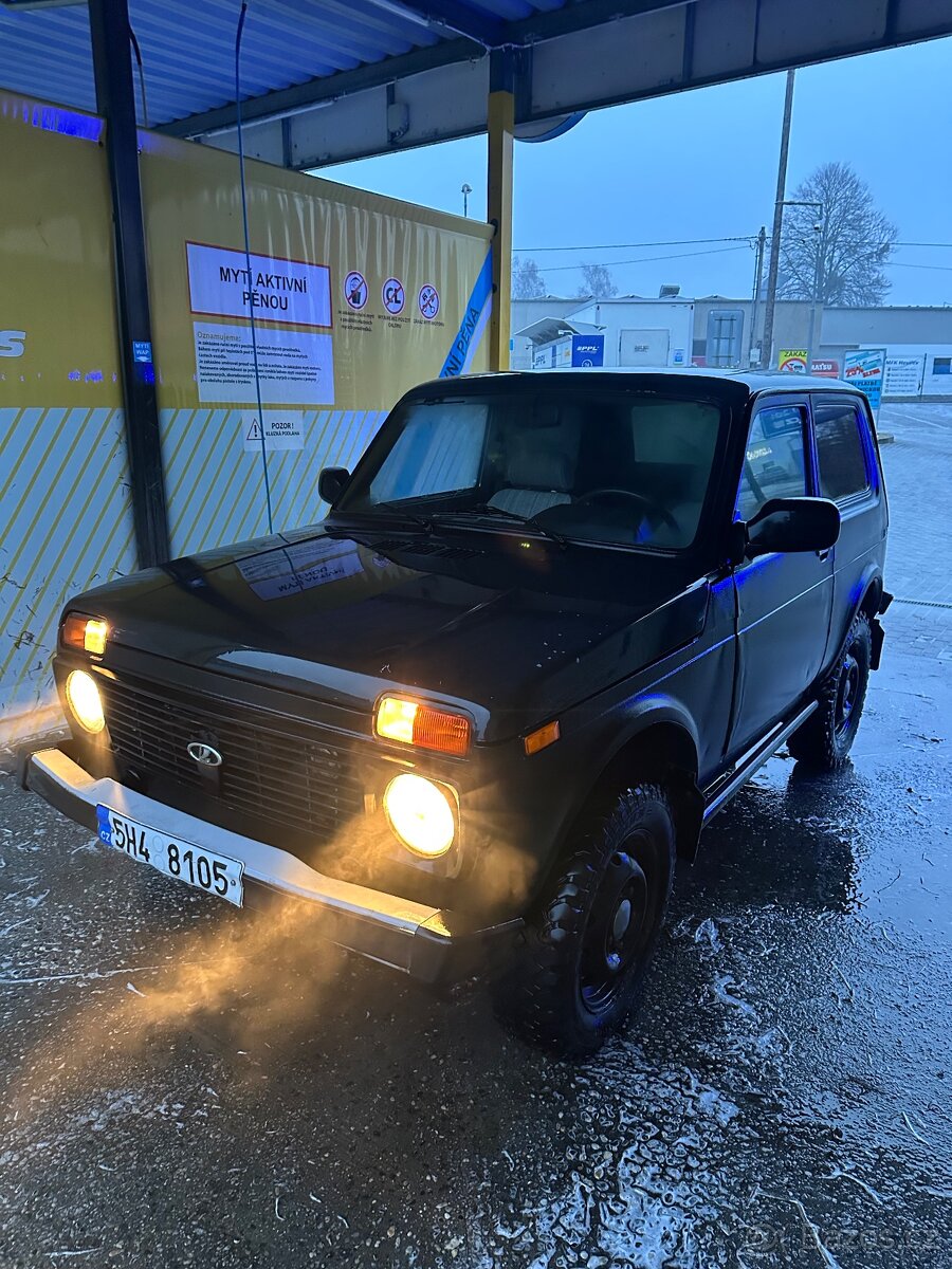 Lada Niva - 9