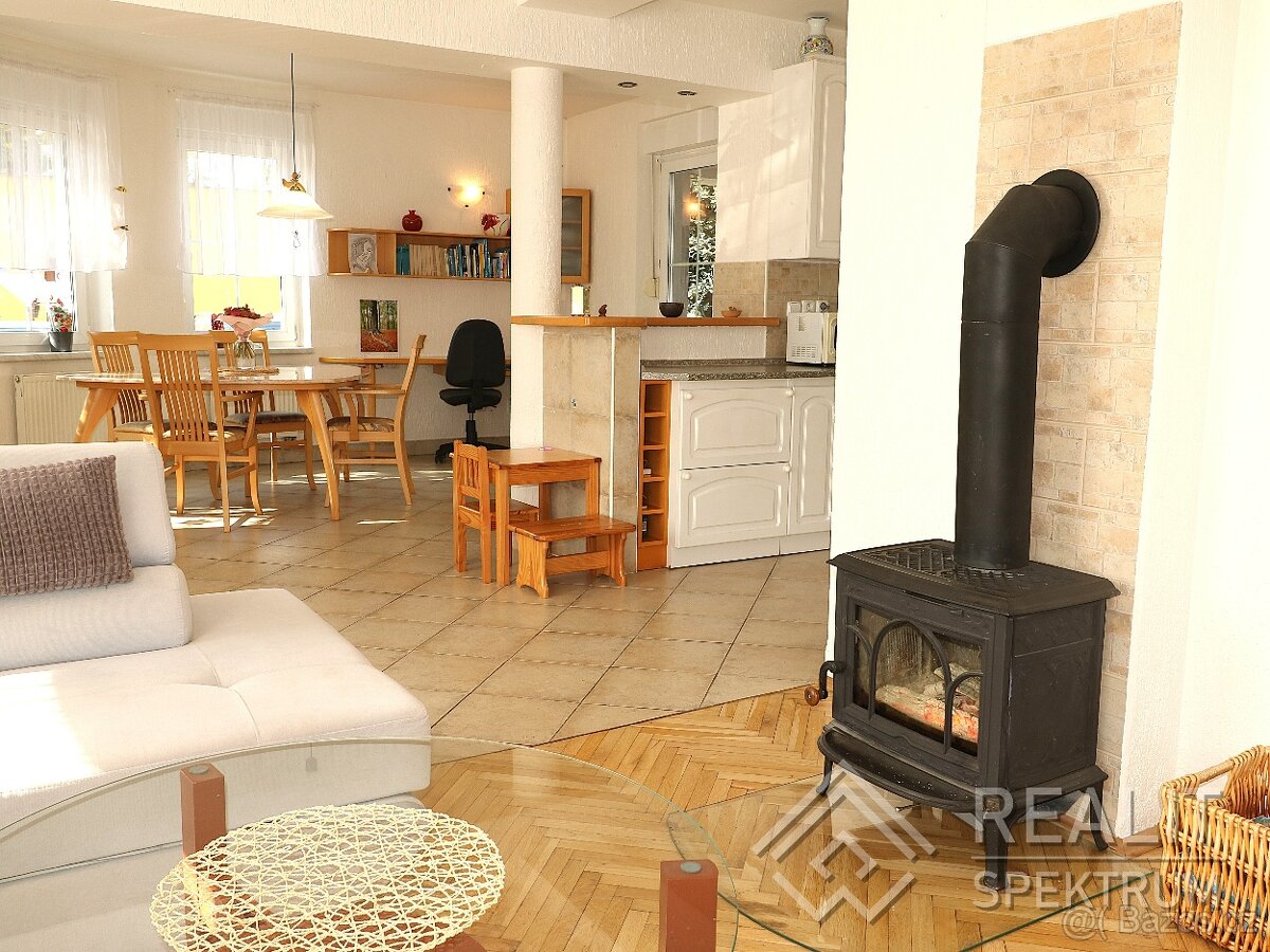 Žamberk-Moderní Rodinný Dům s Vilovým Efektem - 9