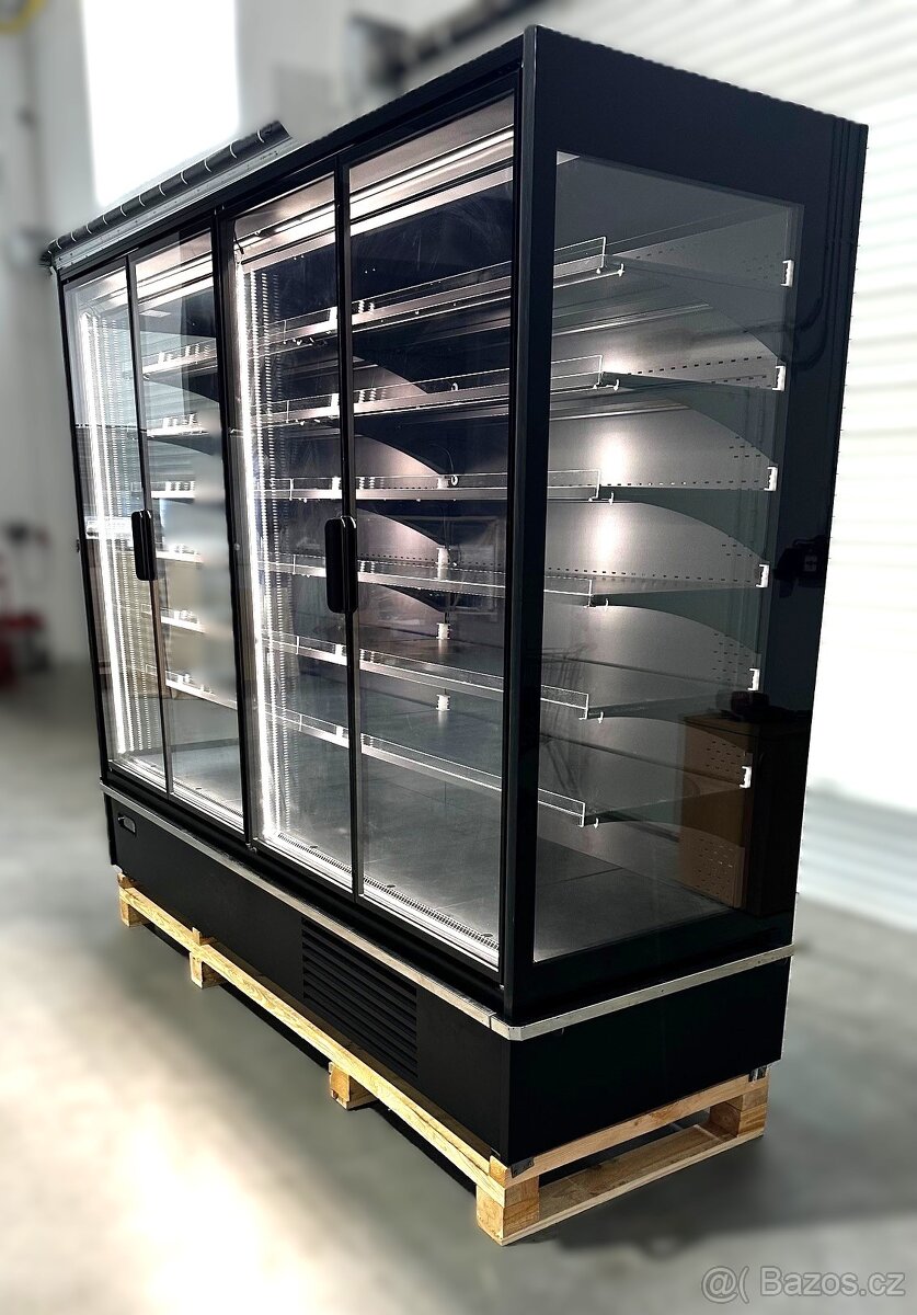 Přístěnná vitrína IM 2,5m - 9
