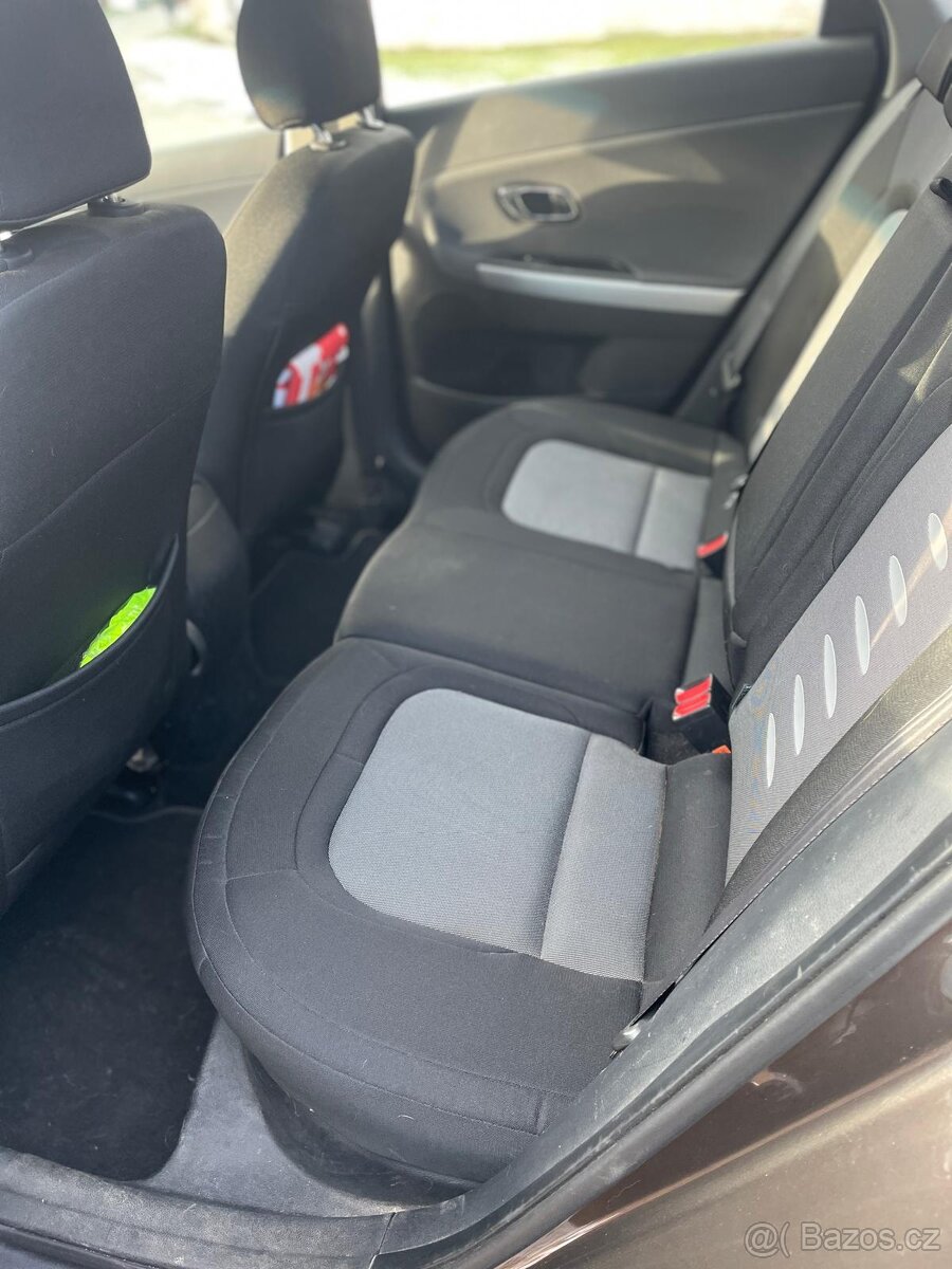 Kia ceed sw kombi - 9