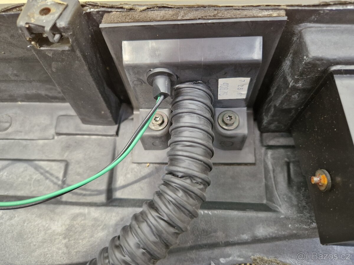 Cadillac Deville palubní deska - 9