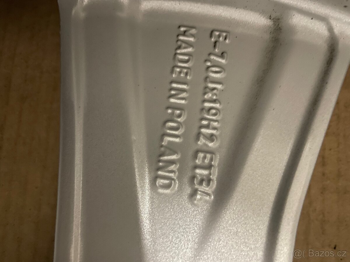 Original zimni Audi Q5 SQ5 r19 235/55/19 dot23 - 9