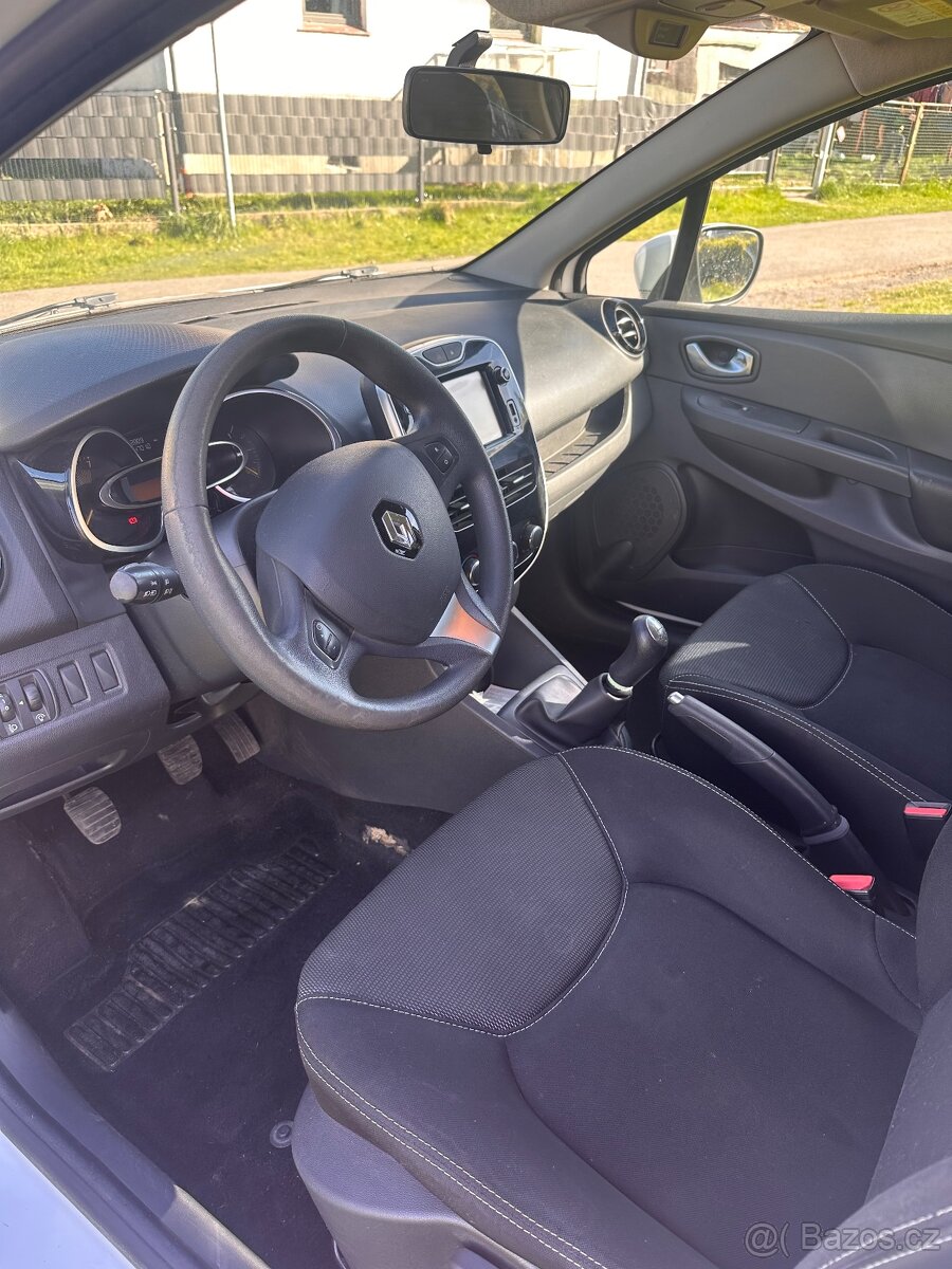 Renault clio 1,2 - 9