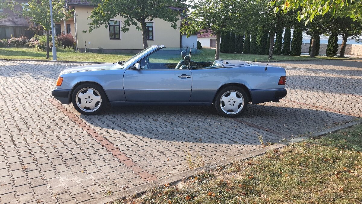 Mercedes-Benz W124 300-24CE kabrio - 9