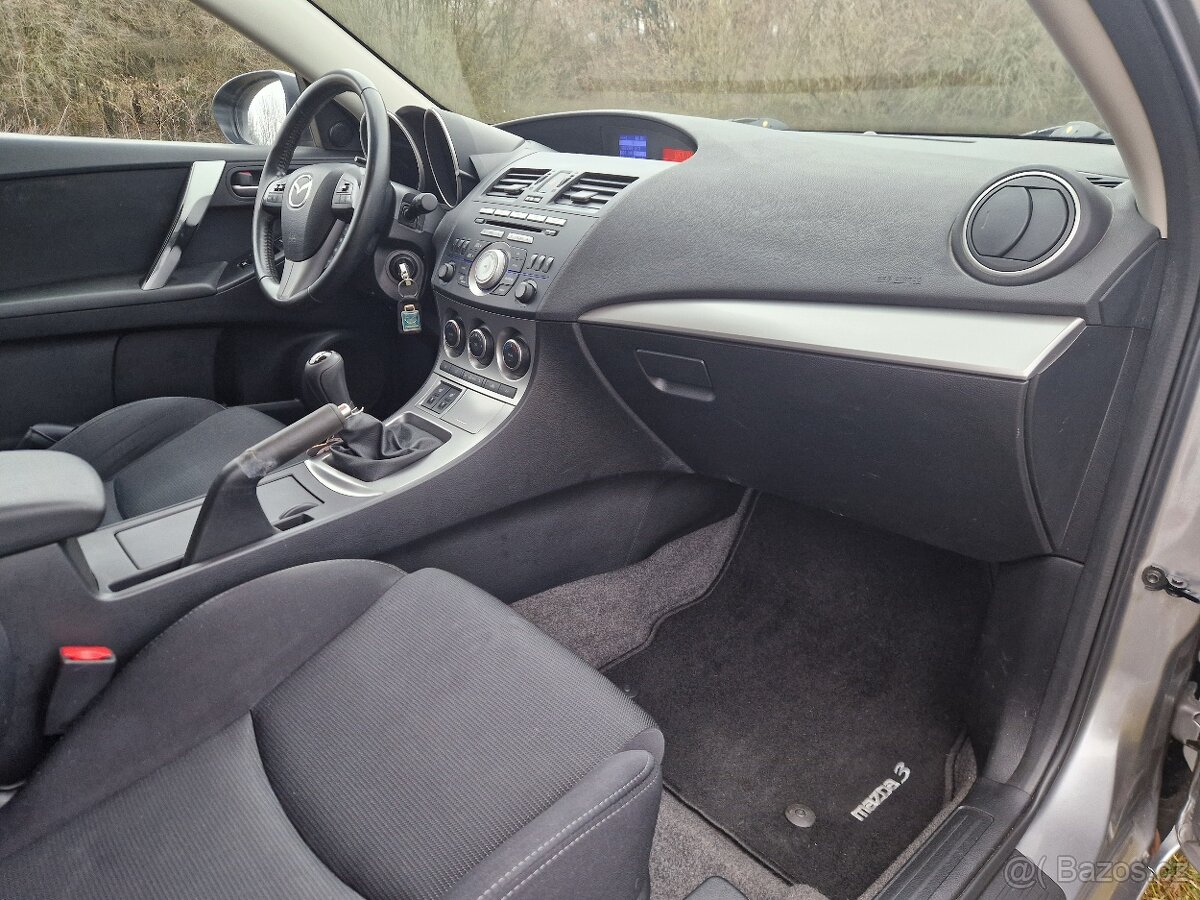 PRODÁM KRÁSNOU MAZDU 3 - 9