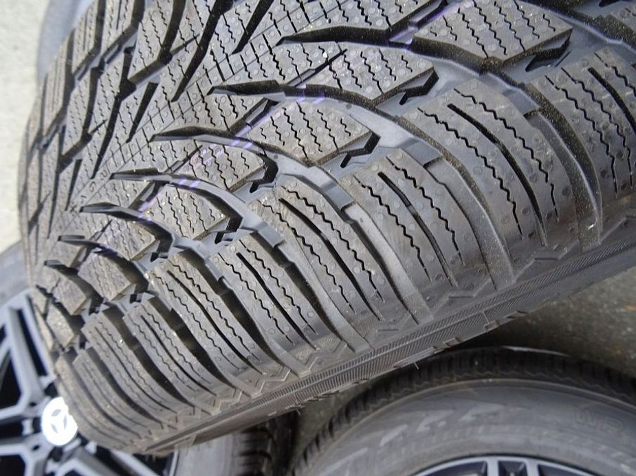 Zimní sada Mercedes GLC, 18", 5x112, ET 38, pneu Nokian - 9