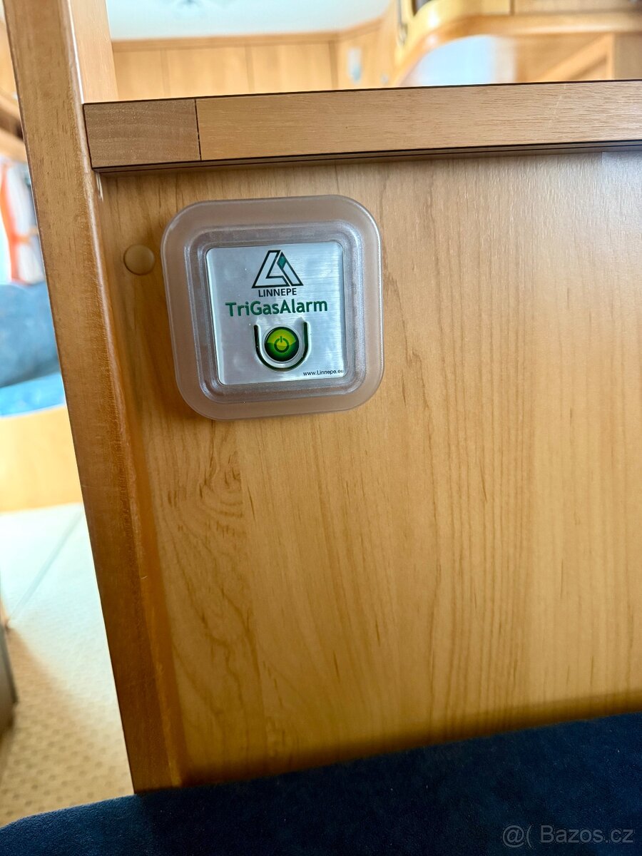 Karavan Hobby Excellent 540 UFE - mover, předstan - 9