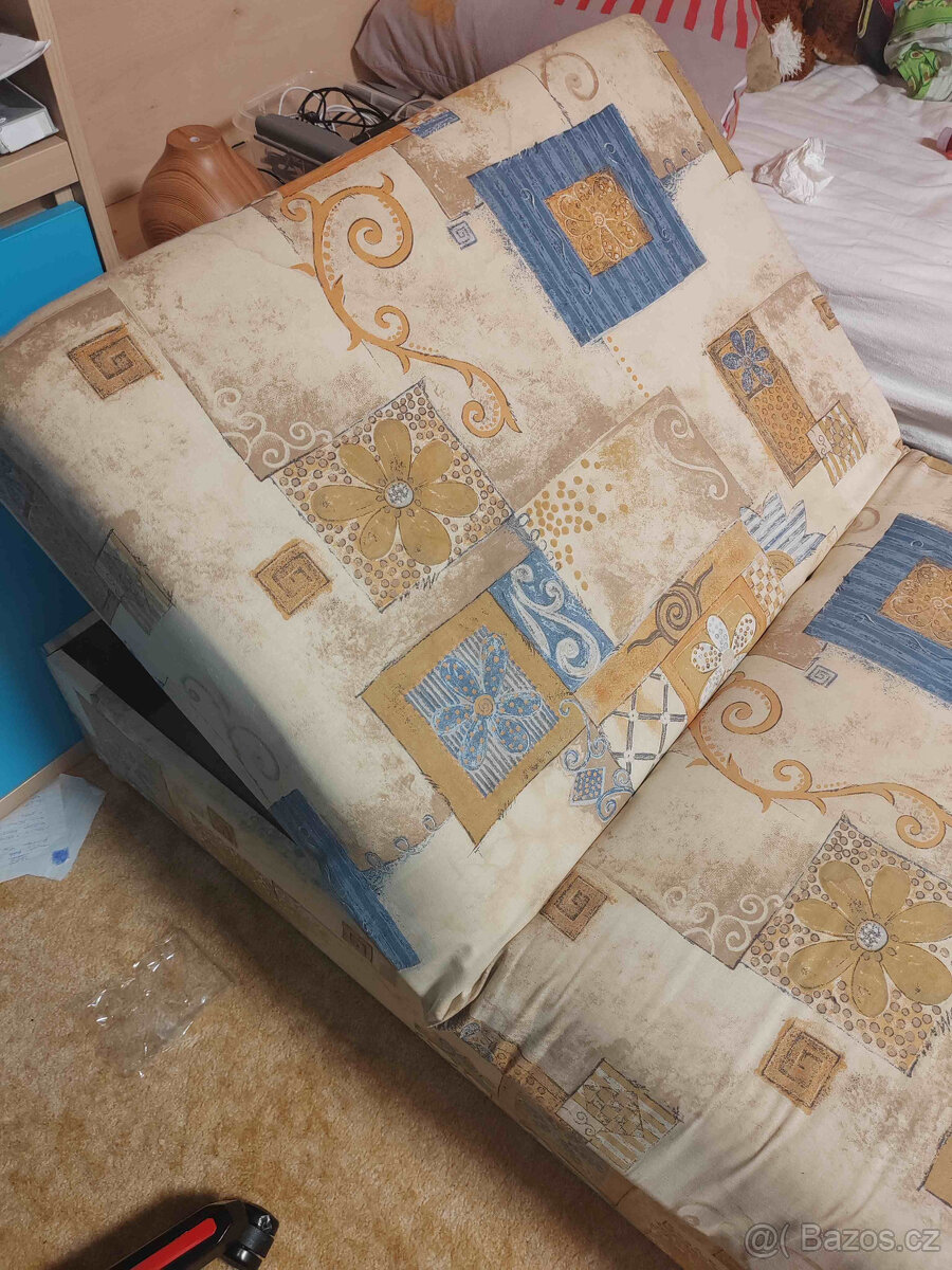 prodám skříně a postel - 9