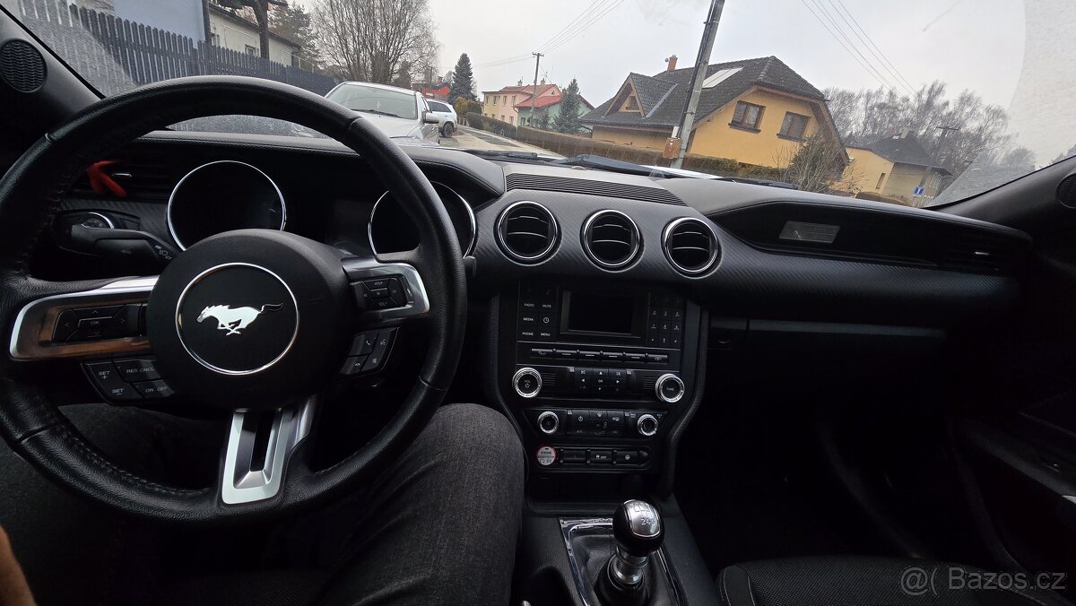 Ford Mustang 3.7 V6 2017 - 9