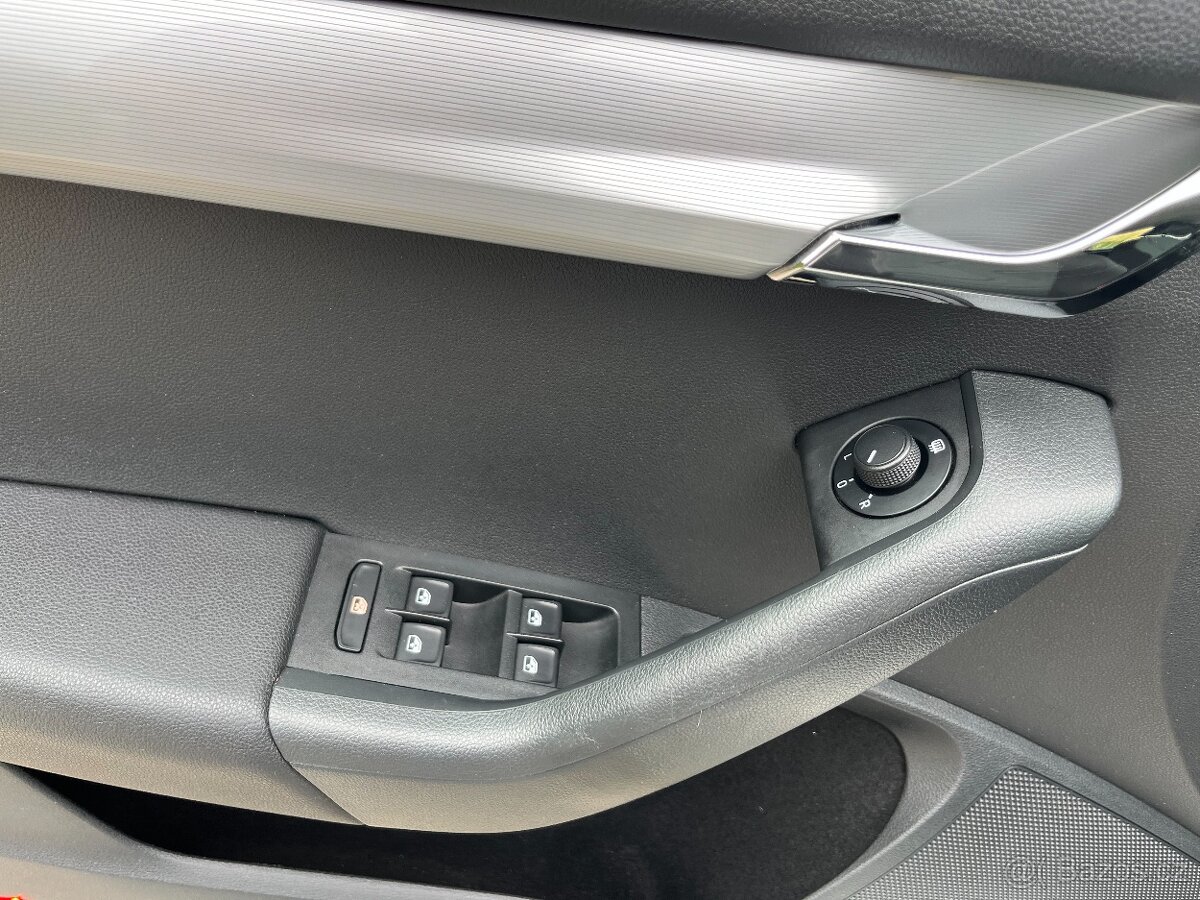 Škoda Octavia 3 Combi 2.0 TDI 110KW Style, Rozvody, Tažné - 9