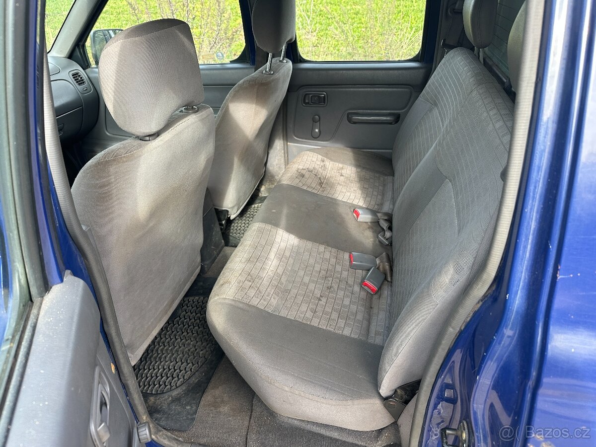Nissan Double Cab 2.5 TDi 98kw, ČR,tažné,nová STK do 10/2027 - 9