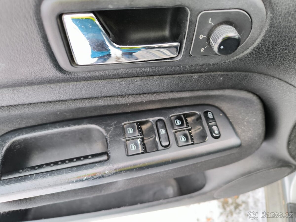 Volkswagen Golf 1.6 combi ,2006 - 9