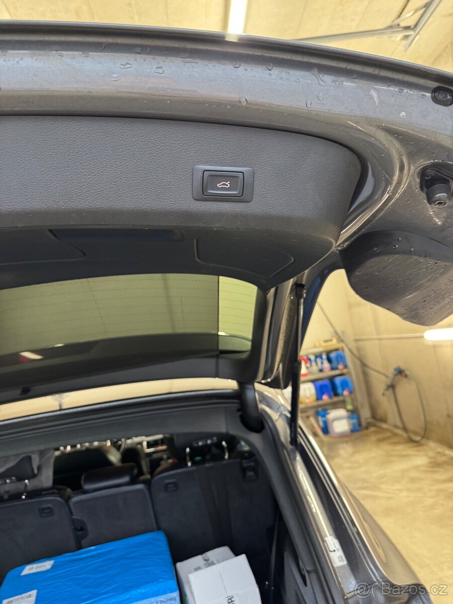 Audi Q7 4,2 TDI 250kw, 7míst - 9