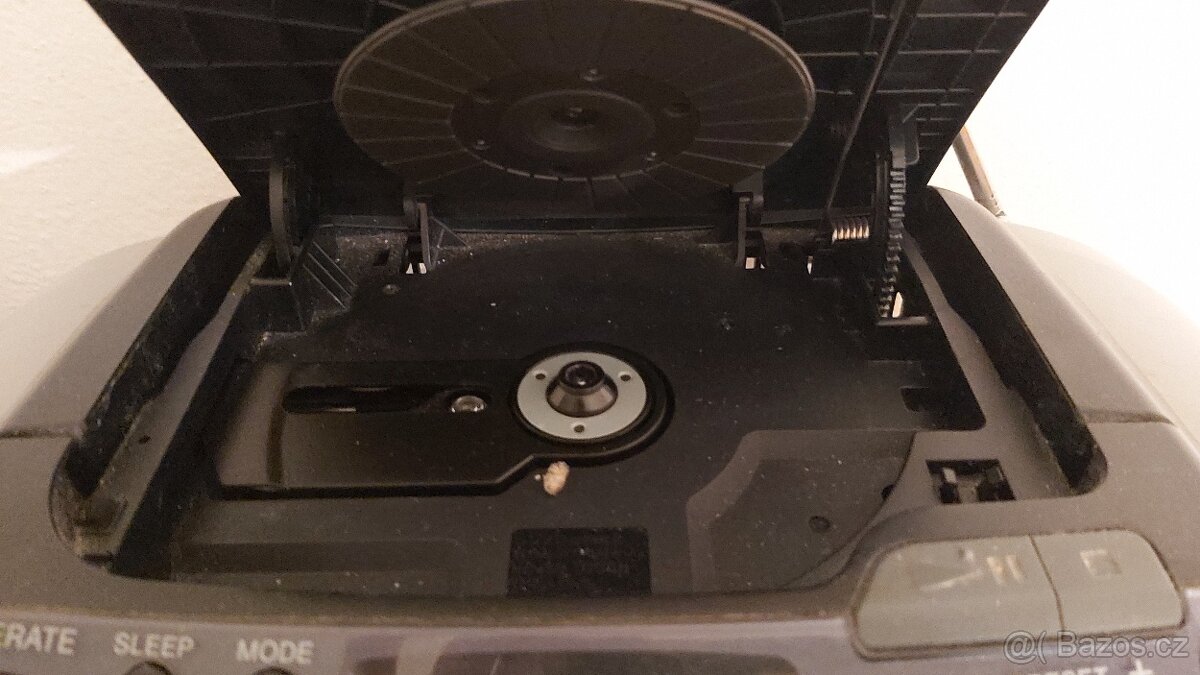 Prodam SONY rmg. s CD - 9