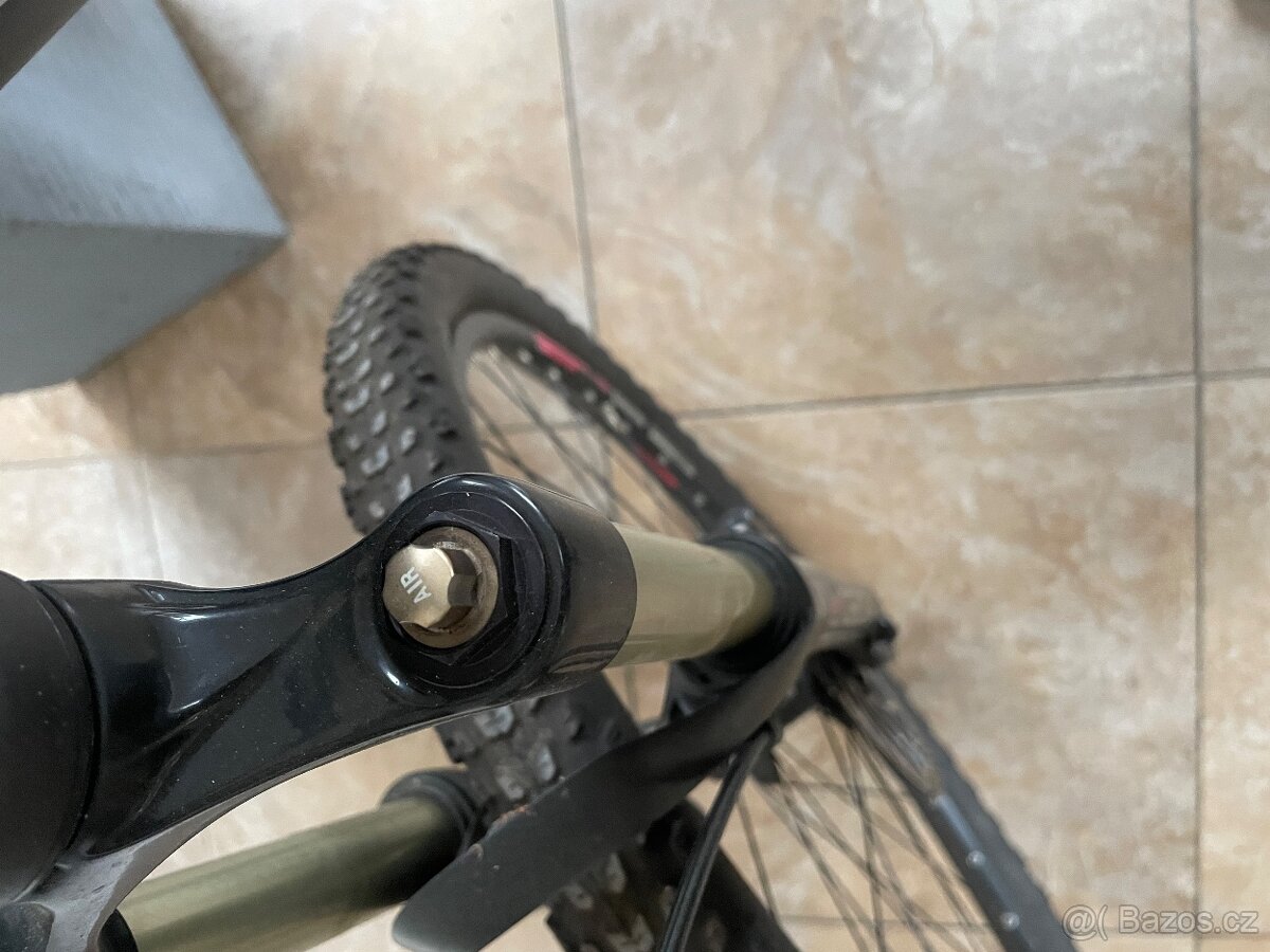 Kolo Ghost. Původní cena 25000,- - 9