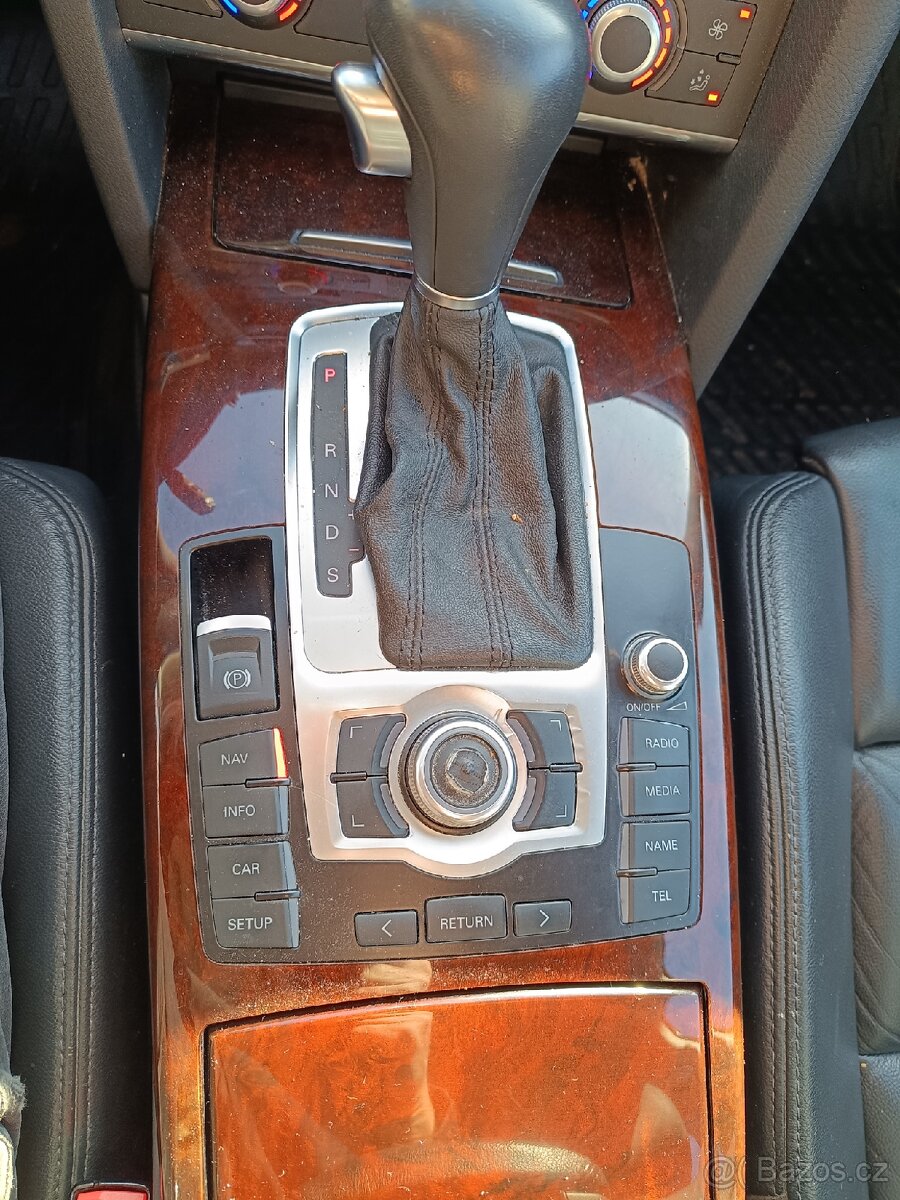 Audi A6 Allroad Quattro 3.0TDI - 9