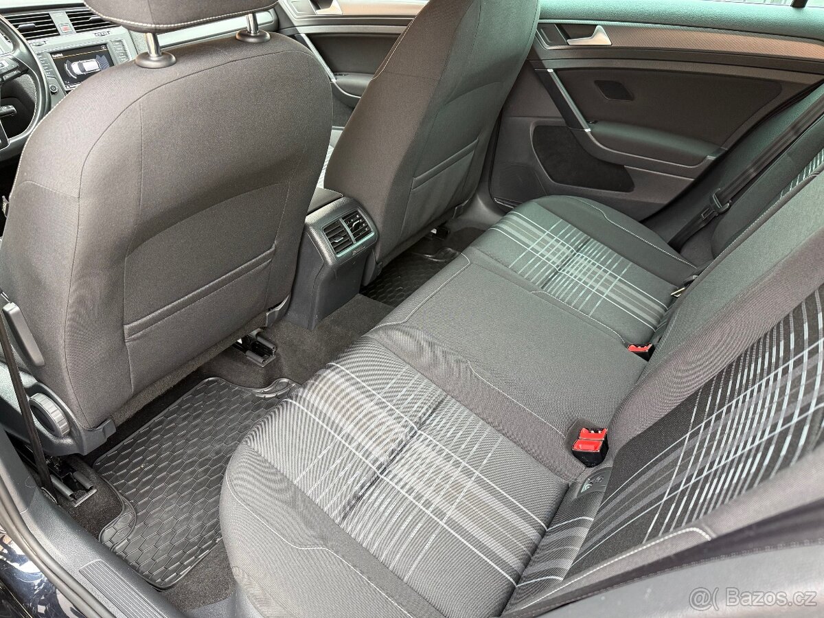 VW Golf 7 2.0 Tdi, výbava Lounge - 9