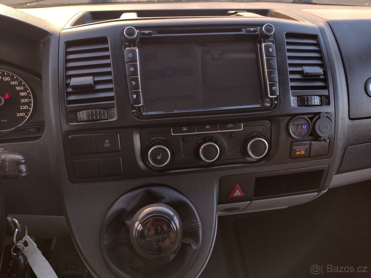 Volkswagen Transporter T5 2.0TDI 103kW - 9