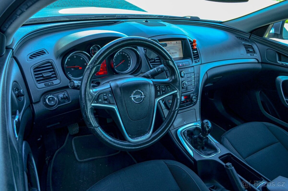 Opel Insignia 2.0 CDTI 130k Edition - 9