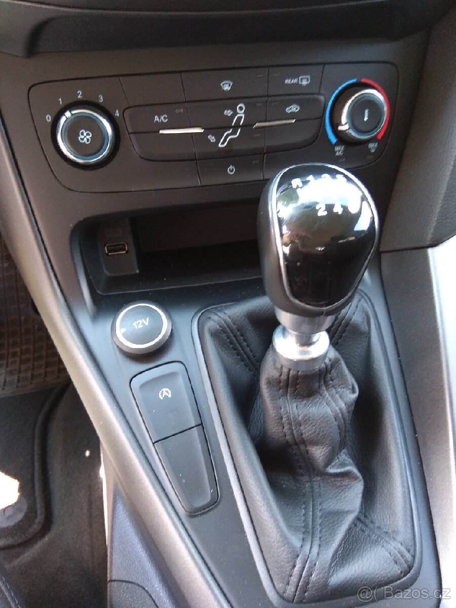 Ford Focus 1.5 tdci 104 tis. km - 9