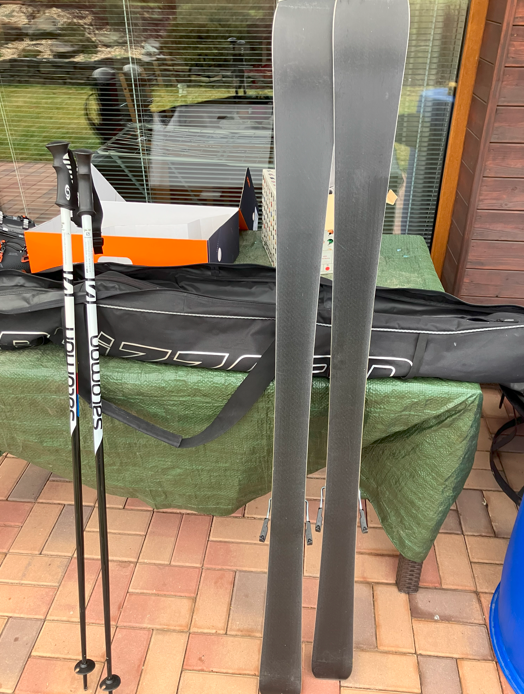 Lyžařský set - dámské sjezdové Atomic Cloud C9 vel. 156 cm - 9