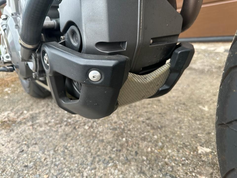 Yamaha MT-03, rok výroby 2006 - 9