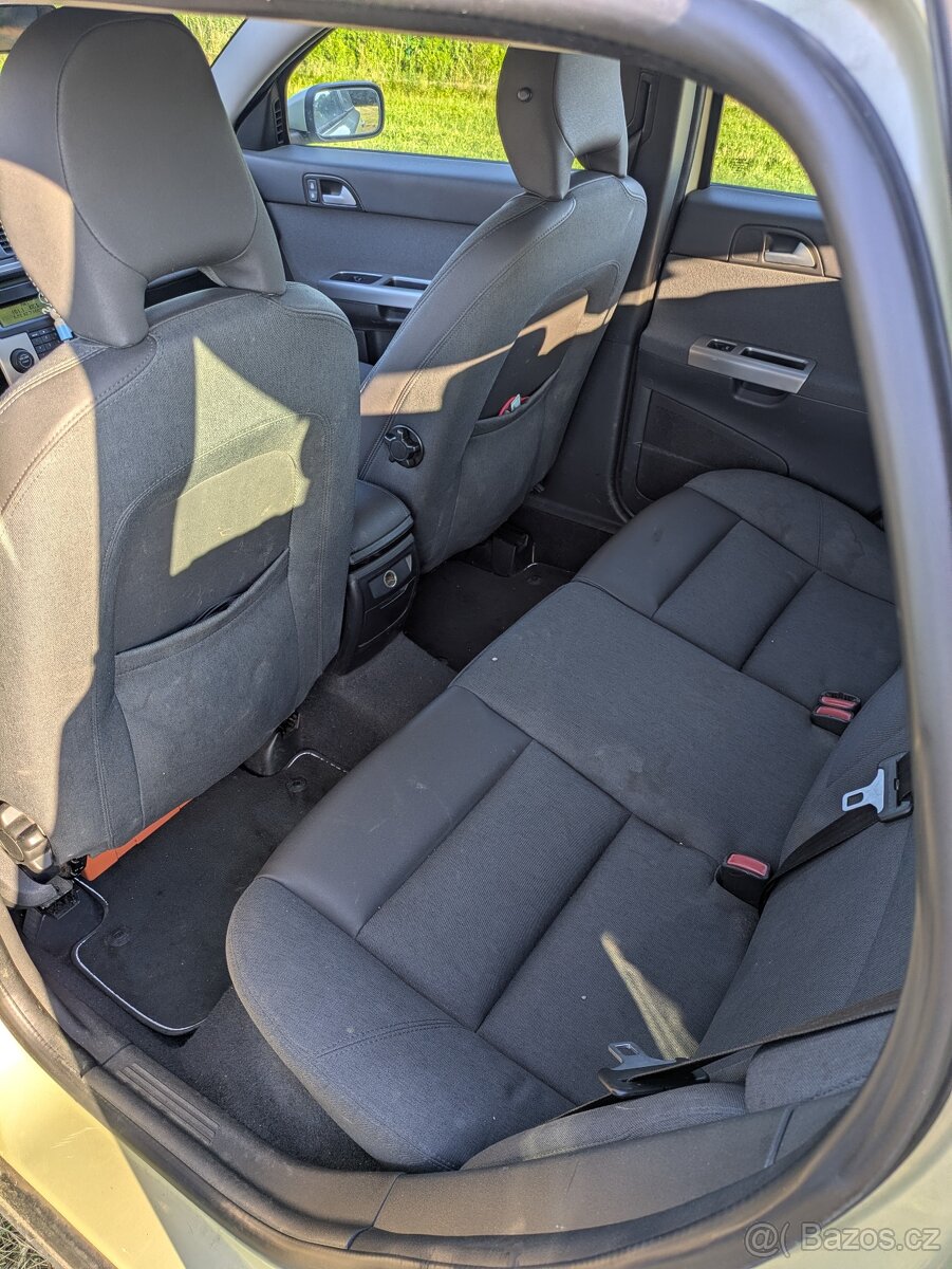 Volvo V50 - 9