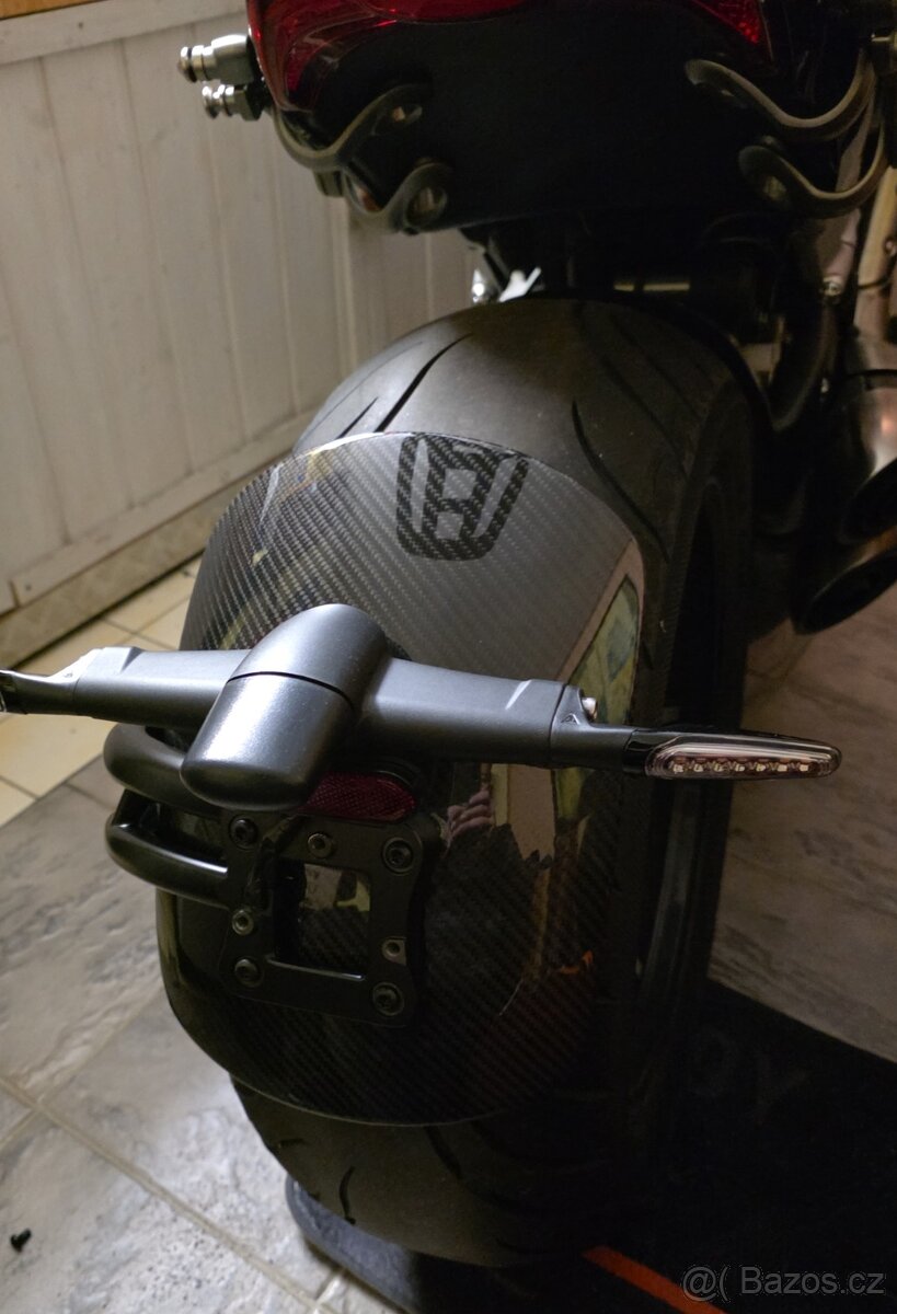 Triumph Rocket 3gt Chrome editon - 9