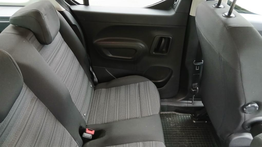 Opel Combo , 56 tisíc najeto - 9