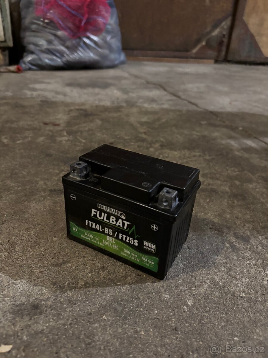 PRODÁM DÍLY NA SKUTR - 9