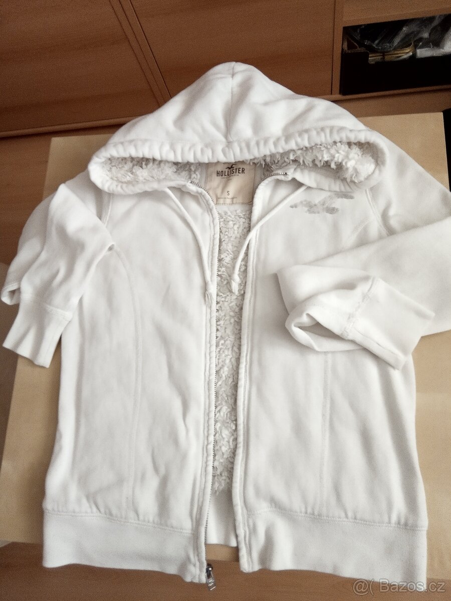 Mikina s kapucí uvnitř kožíšek - 9