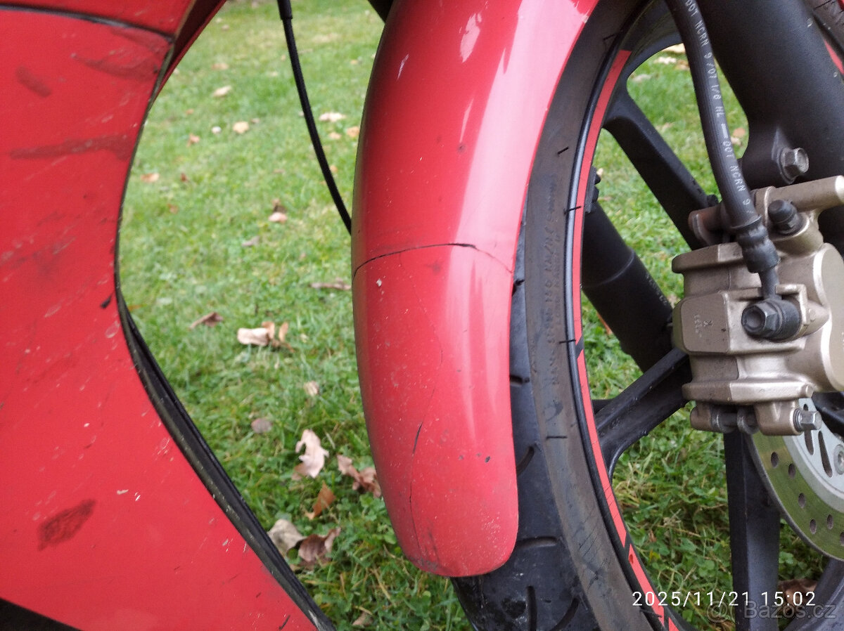 Honda CBR 125R rok 2009 -11kW - 46329 km- řidičák A1 - 9