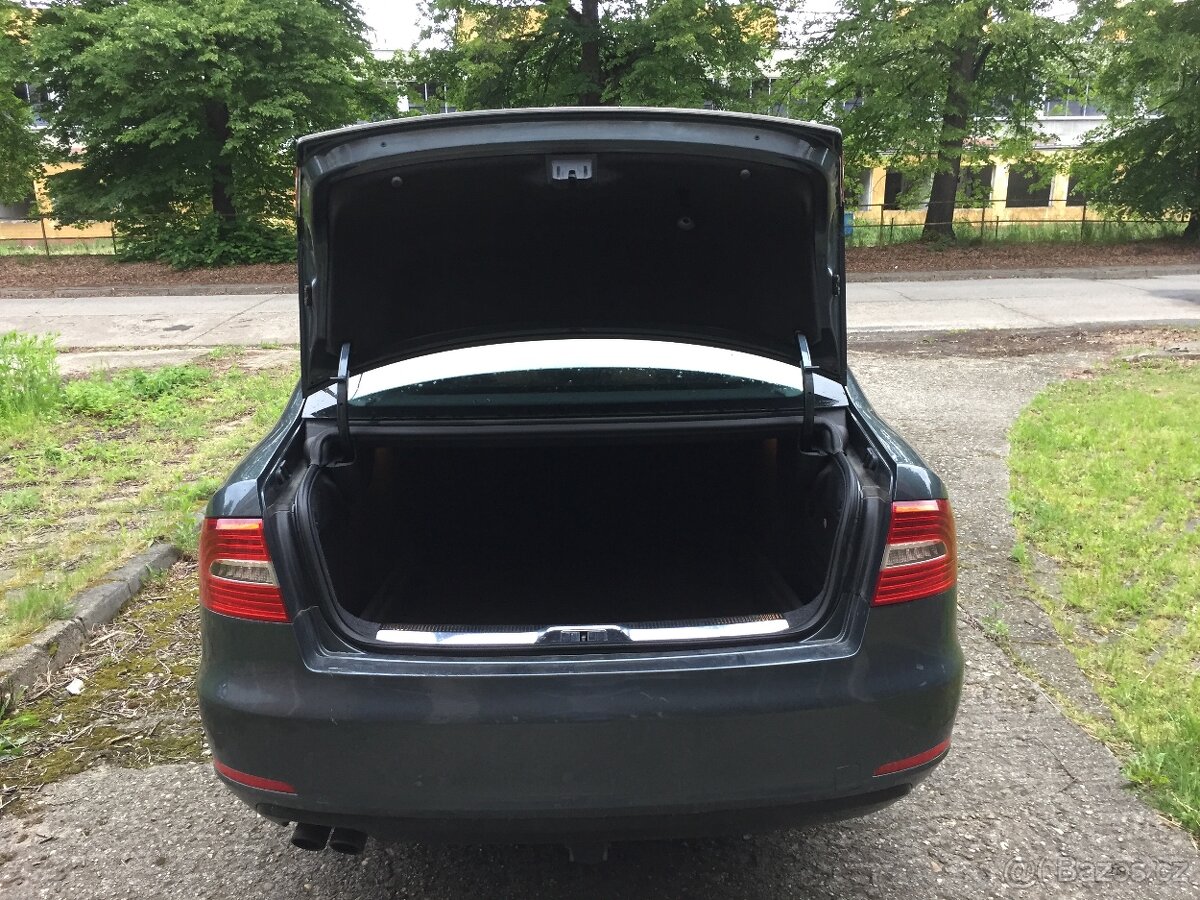 Škoda Superb 2, 4x4 r. 2014 najeto 130tis.km - doloženo - 9