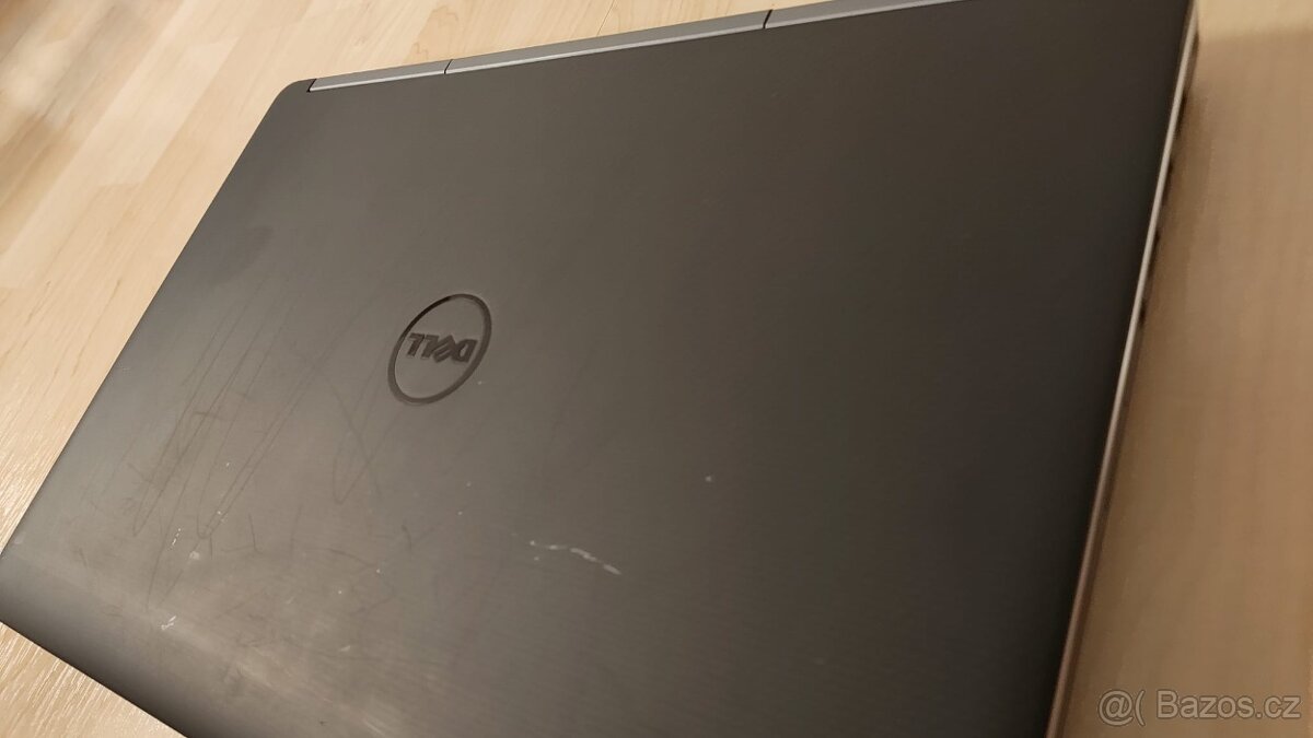 Dell Precision 7520 Intel Core i7, 32 GB RAM, 1 TB HDD - 9