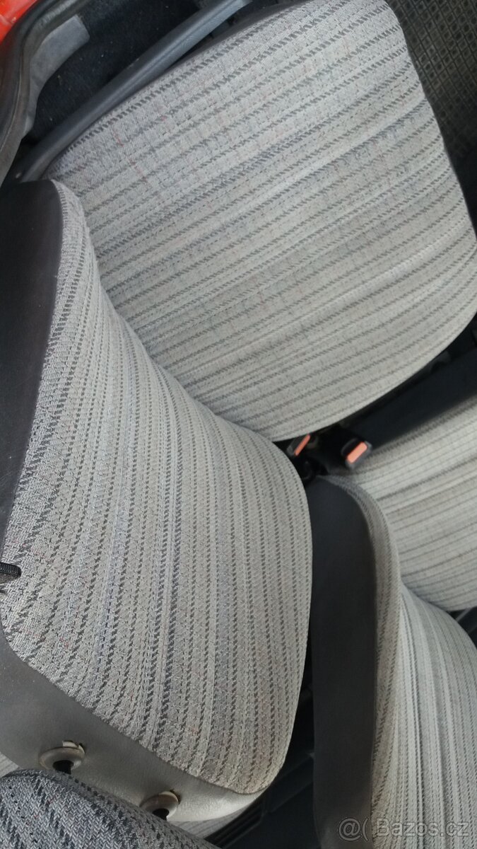 Peugeot 205 1.8 GDR - 9