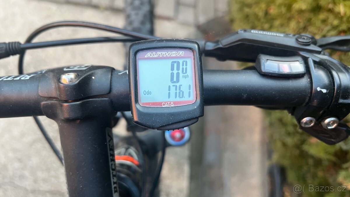 Horské kolo KTM - 9