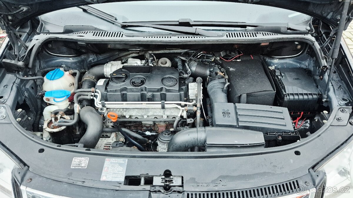 Volkswagen Touran - 9