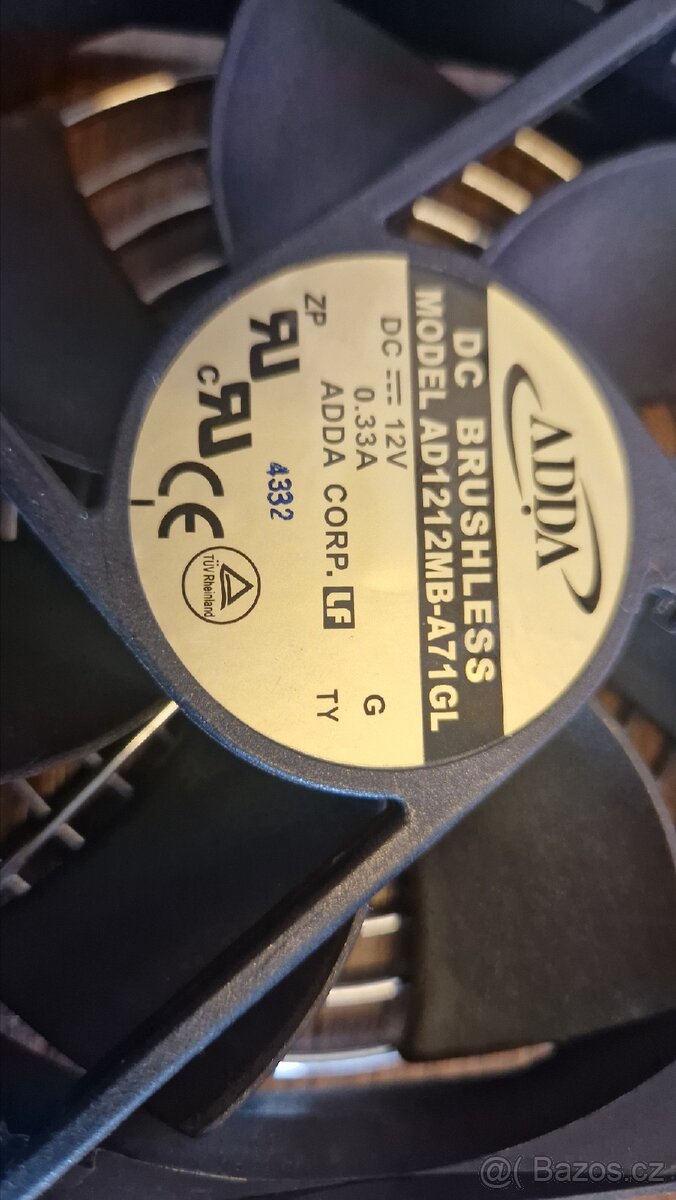 Ventilátory k PC 12V a rozdvojka napájení ventilátorů - 9