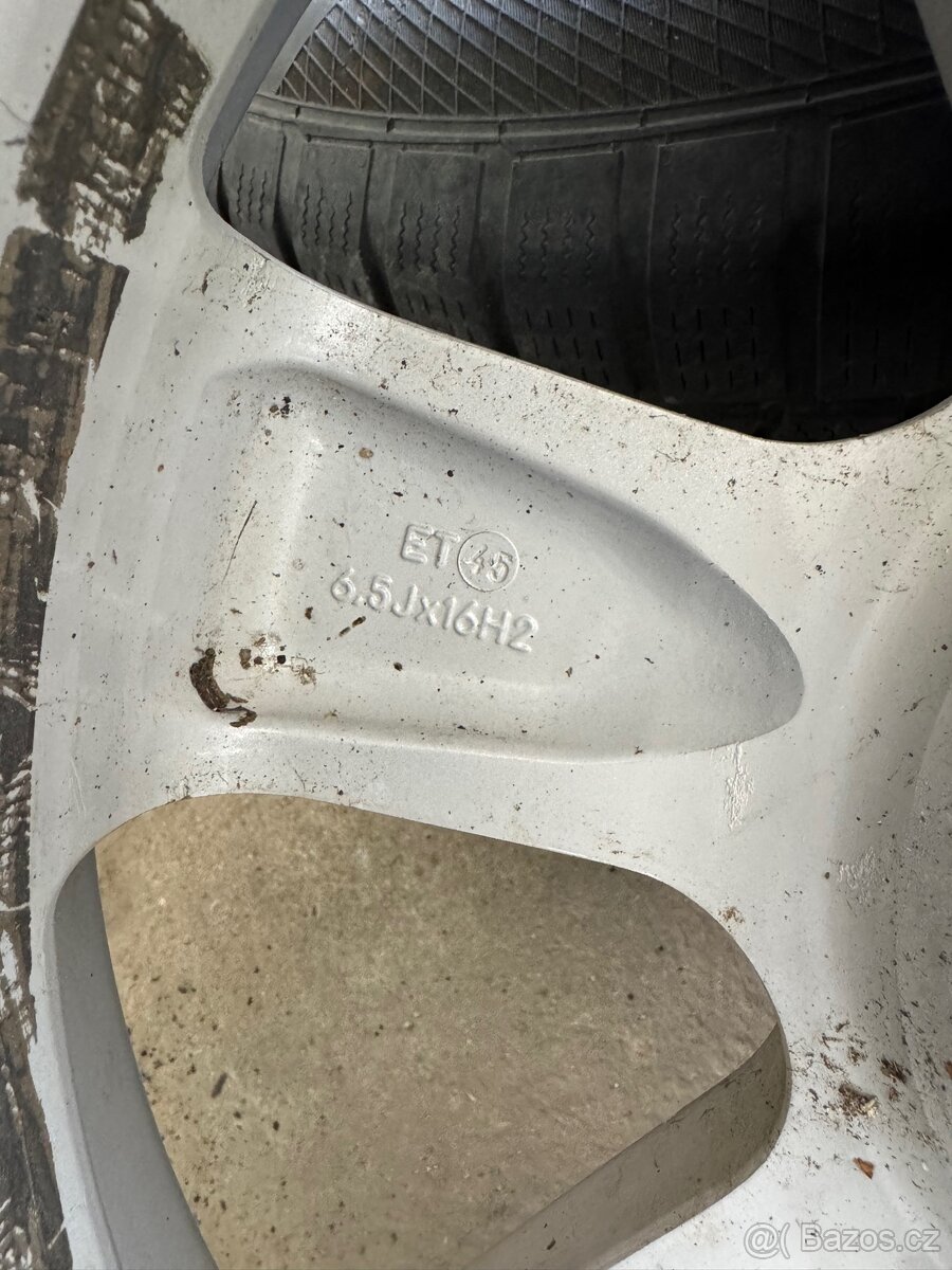 Suzuki Vitara kola - 9