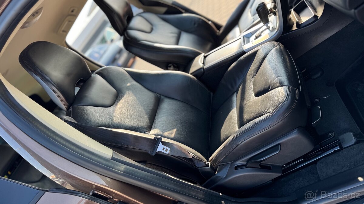 VOLVO XC 60 r. 2009 - 9