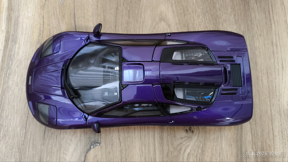 Model McLaren F1 1:18 LCD Models - 9