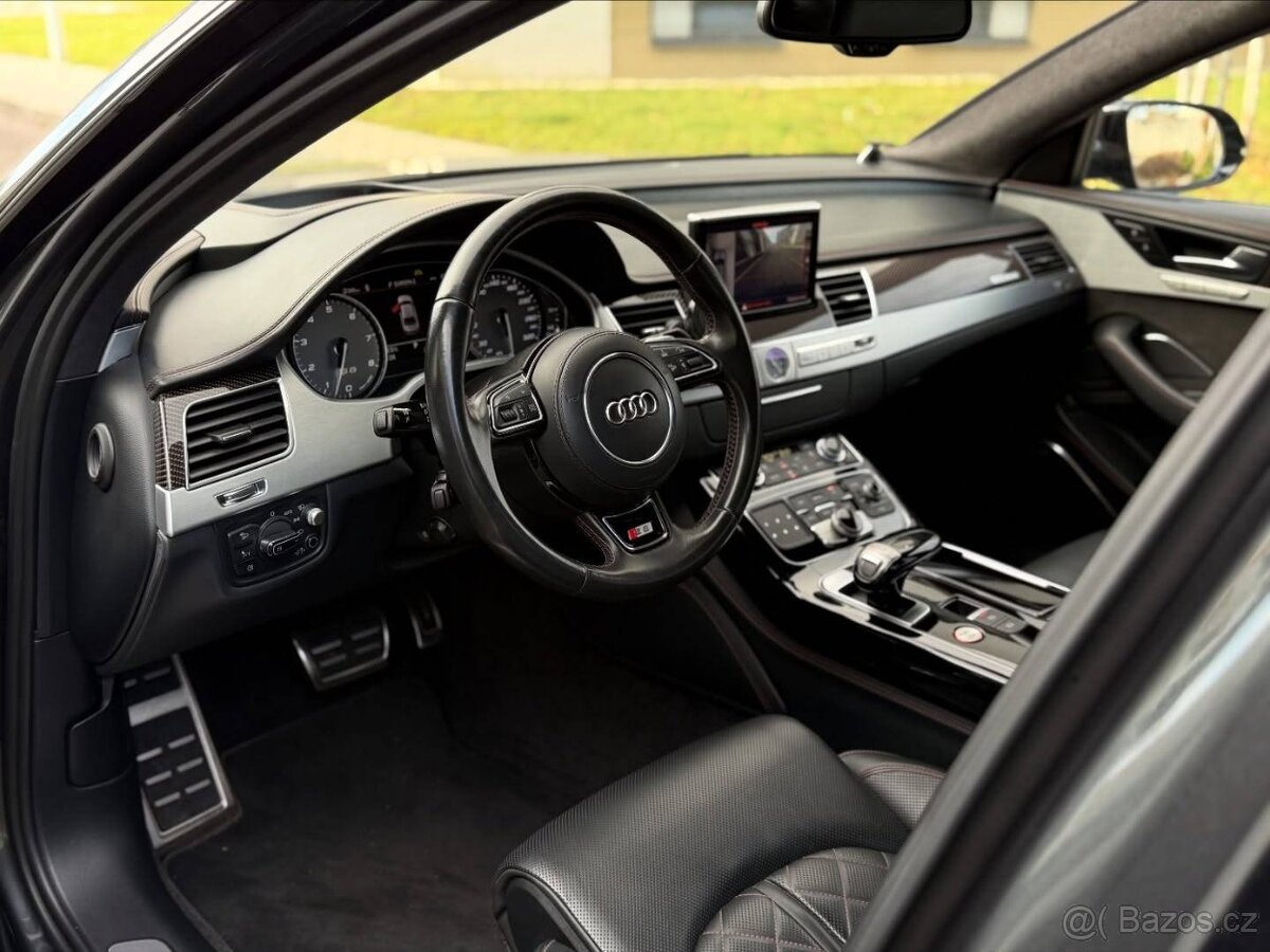 Audi S8 PLUS / Panorama / BangOlufsen - 9